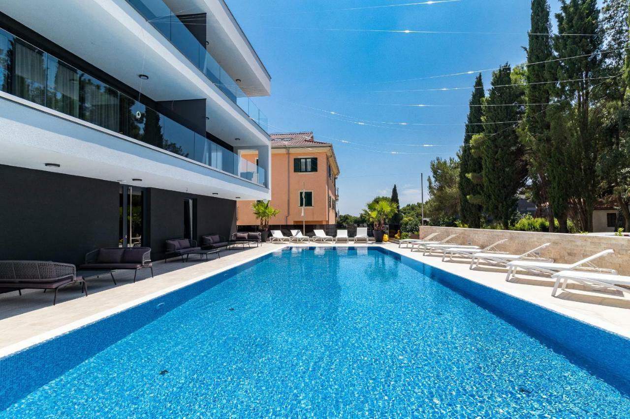 Luxury Magali 1