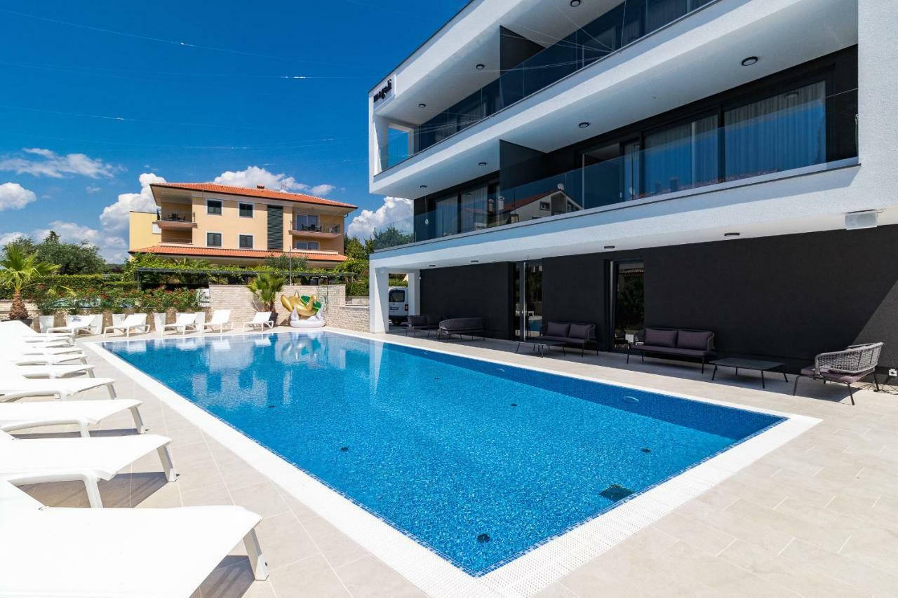 Luxury Magali 1 Appartement *