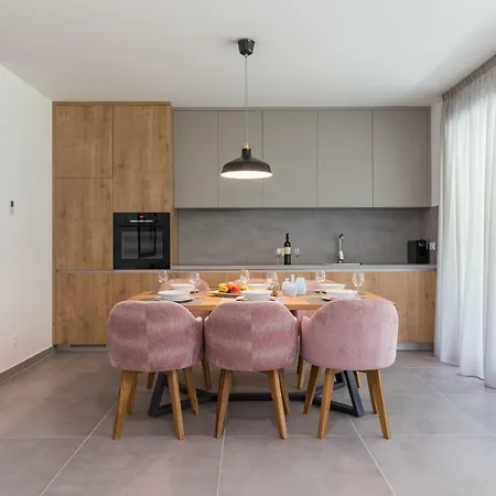 Luxury Apartments Magali 1 Rovinj Exterior photo